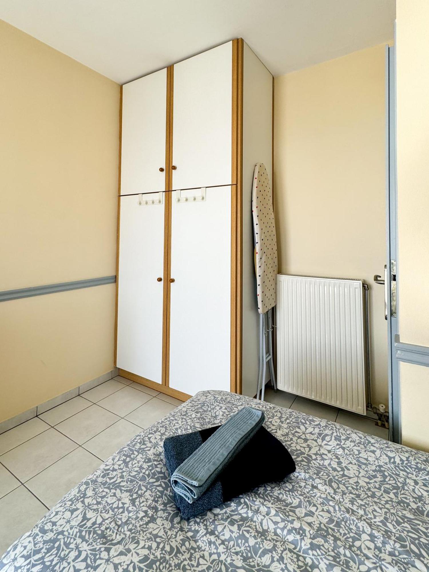Eviaxl Studios Khronia Екстер'єр фото